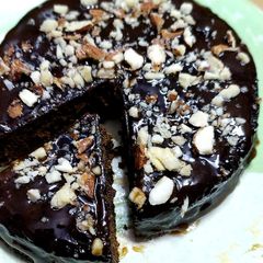 A picture of 66 calorie coffee vanilla cake.