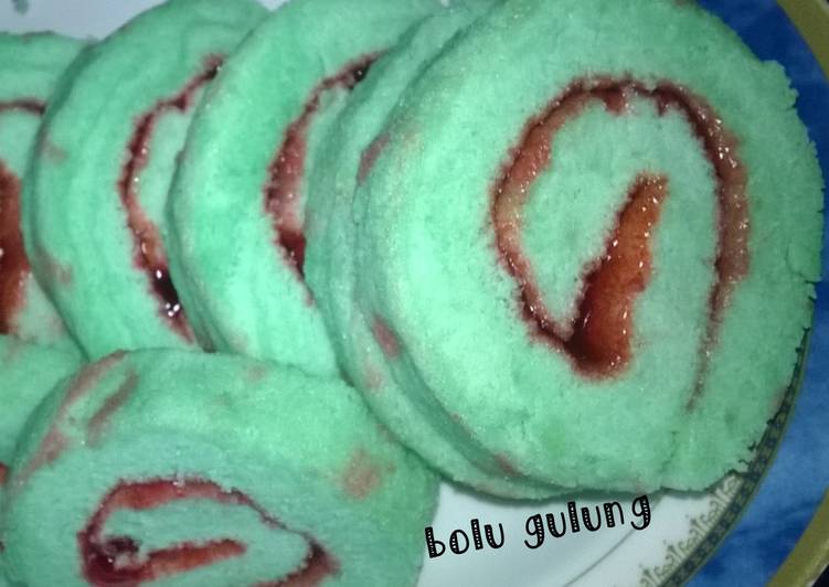 Cara Gampang Membuat Bolu Gulung 4 Telur Anti Gagal