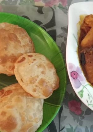 दम आलू (Dum aloo recipe in Hindi) रेसिपी मुख्य फोटो