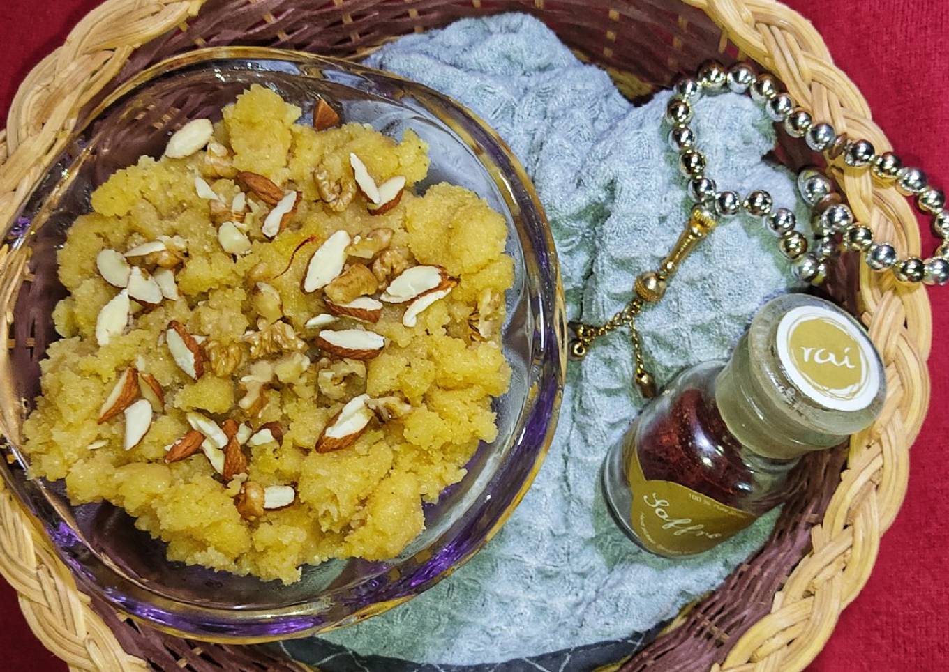 Suji Besan Ka Zaffroni Halwa
