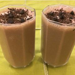 Chocolate peanut butter banana smoothie A picture of Chocolate peanut butter banana smoothie.