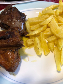 Una foto de Guiso de pollo de corral