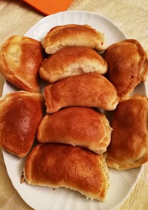 Foto di Panini, calzoncini e pizzette da buffet con un unico impasto!