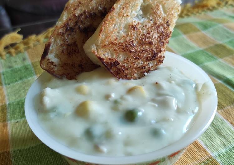 Easiest Way to Cook Tasty Cream Soup Ayam Jagung Polong dan Roti Panggang