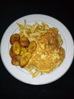 Soyayyan dankali d plantain & egg ainihin hoton girkin
