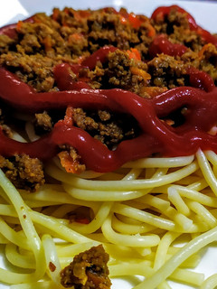 Una foto de ESPAGUETTIS🍝Con Carne Guisada...!