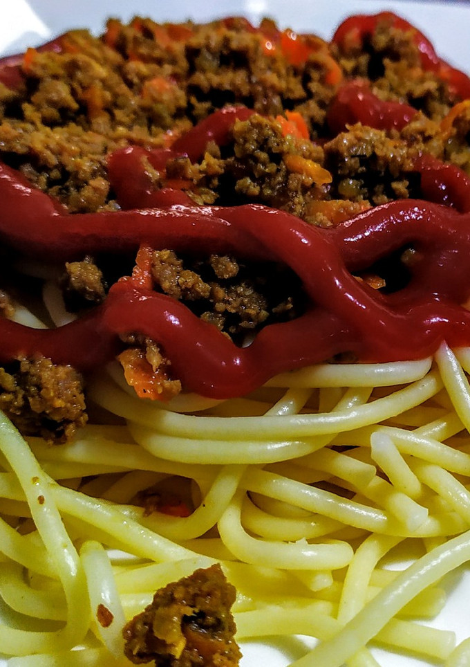Una foto de ESPAGUETTIS🍝Con Carne Guisada...!