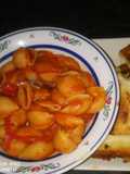 Veggie Pasta Shells With French Bread