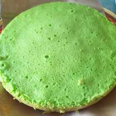 Bolu Pandan teflon (2 telur) রেসিপির প্রধান ছবি
