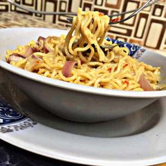 A picture of Onion noodles.