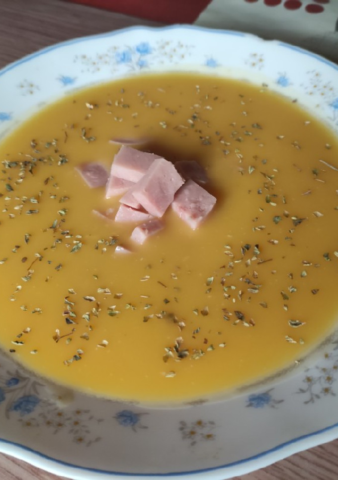 Una foto de Crema suave de calabaza en 28 minutos