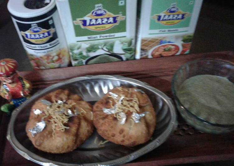 Fish kachori with pudina chutney