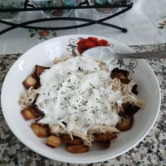 A picture of Chicken fatteh 🐔.