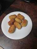 Croquetas de fogonero y langostinos
