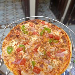 A picture of Pizza.