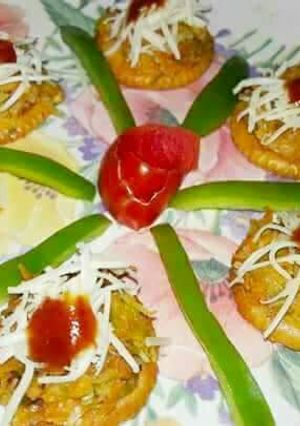 A picture of Monaco cheese bites.