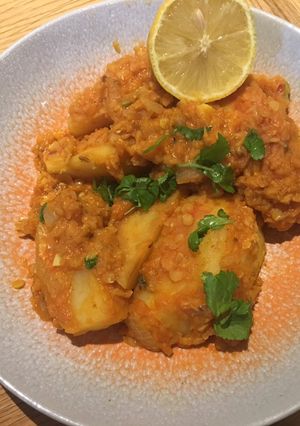 A picture of Potato and lentil curry.