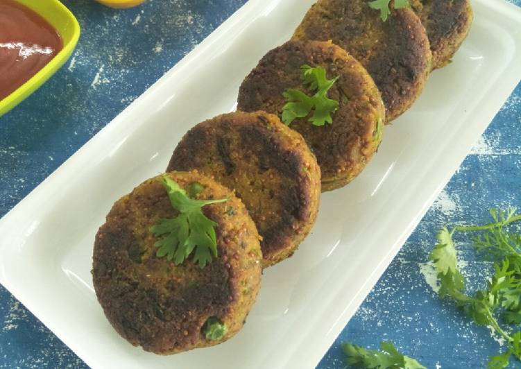 Sprouted Raagi And Oats Cutlets