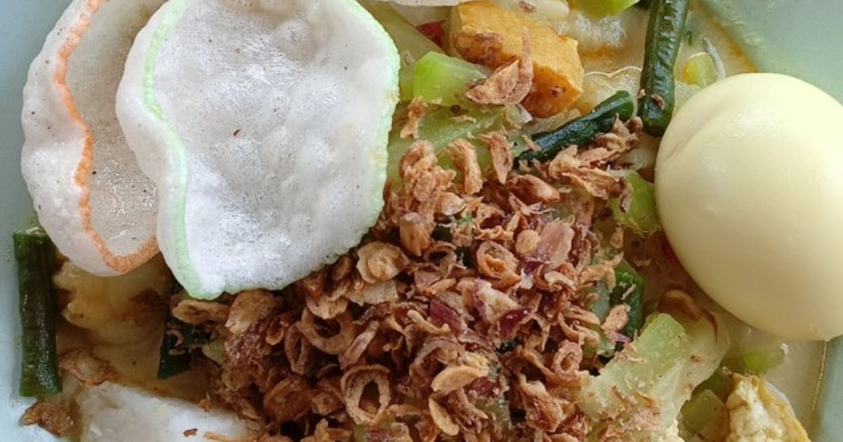 Kupat Sayur Labu Siam