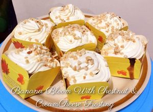 Foto resep Banana Bloom with Chestnut & Creamcheese Frosting (Lily Chan's Kitchen)