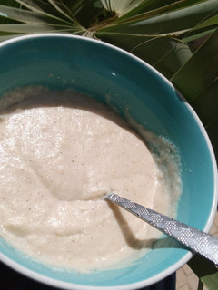 A picture of Kamu (soya beans & wheat porriadge).
