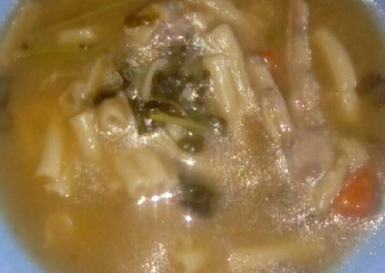 Brown beans soup with chicken feet