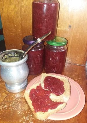 Una foto de Mermelada casera de frutillas