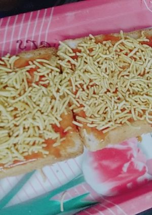ब्रेड नमकीन सैंडविच (Bread namkeen sandwich recipe in Hindi) रेसिपी मुख्य फोटो