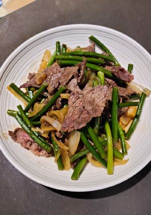 A picture of Beef Chives.