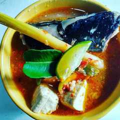 รูปของ Tom yam ikan patin