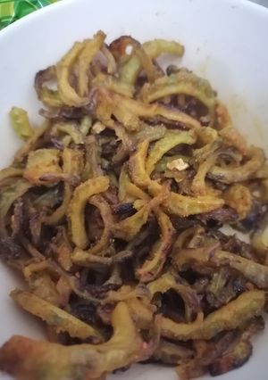 A picture of Stir fried karele.