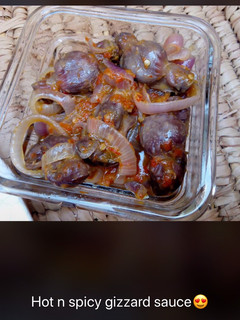 A picture of Gizzard sauce.