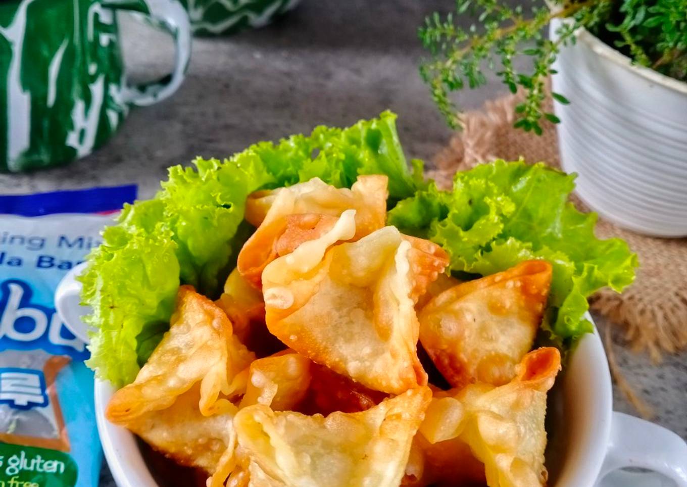 Pangsit goreng ayam