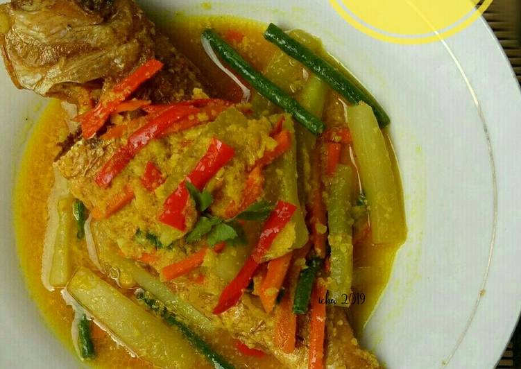 Ikan kakap masak kuning