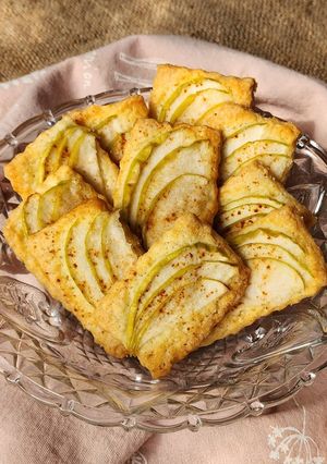 Una foto de 🍏Apple pie cookies 🍏Galletitas con manzana y canela 🍏
