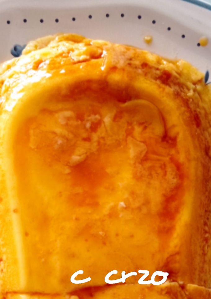 Una foto de Flan en el microondas