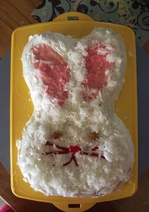 A picture of Easter Bunny Cake.