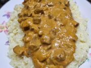 Una foto de strogonoff de carne sin harina