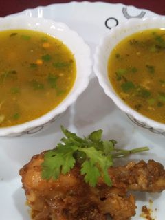 चिकन सूप (Chicken Soup recipe in Hindi) रेसिपी मुख्य फोटो