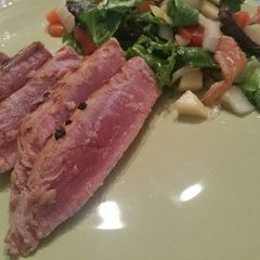 A picture of Tuna tataki with white miso.