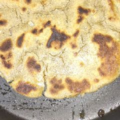 A picture of Pearl millet bhakri.