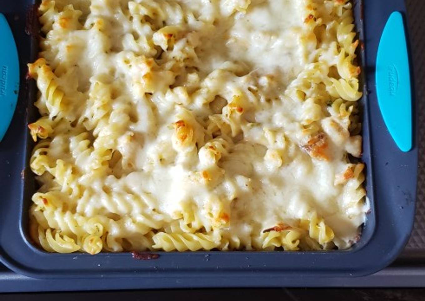 Pasta Panggang / Baked Fusilli Brocolli and Chese