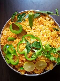 રાજસ્થાની ગટ્ટા ખીચડી (Rajasthani Gatta Khichdi Recipe In Gujarati) રેસીપી મુખ્ય ફોટો
