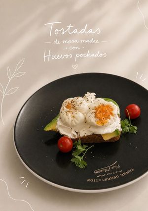 Una foto de Tostadas de masa madre con huevos pochados