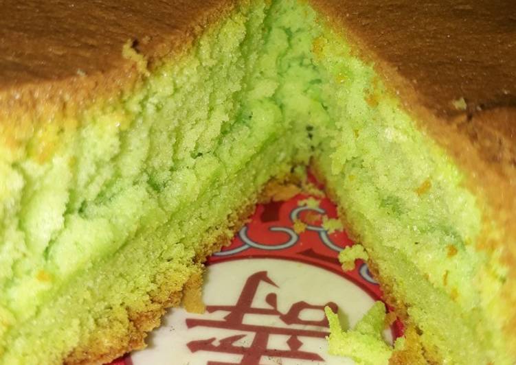 Langkah Mudah untuk Menyiapkan Pandan soft cake yang Lezat