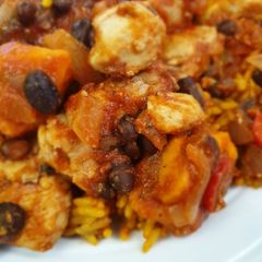 A picture of Mexican chicken, sweet potato and black bean.