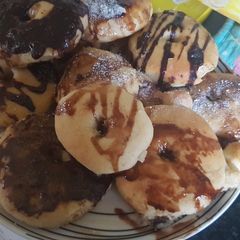 A picture of Eggless oven donuts.