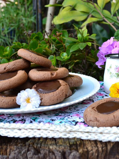 Una foto de Pepas de chocolate con corazón de dulce de leche🤓