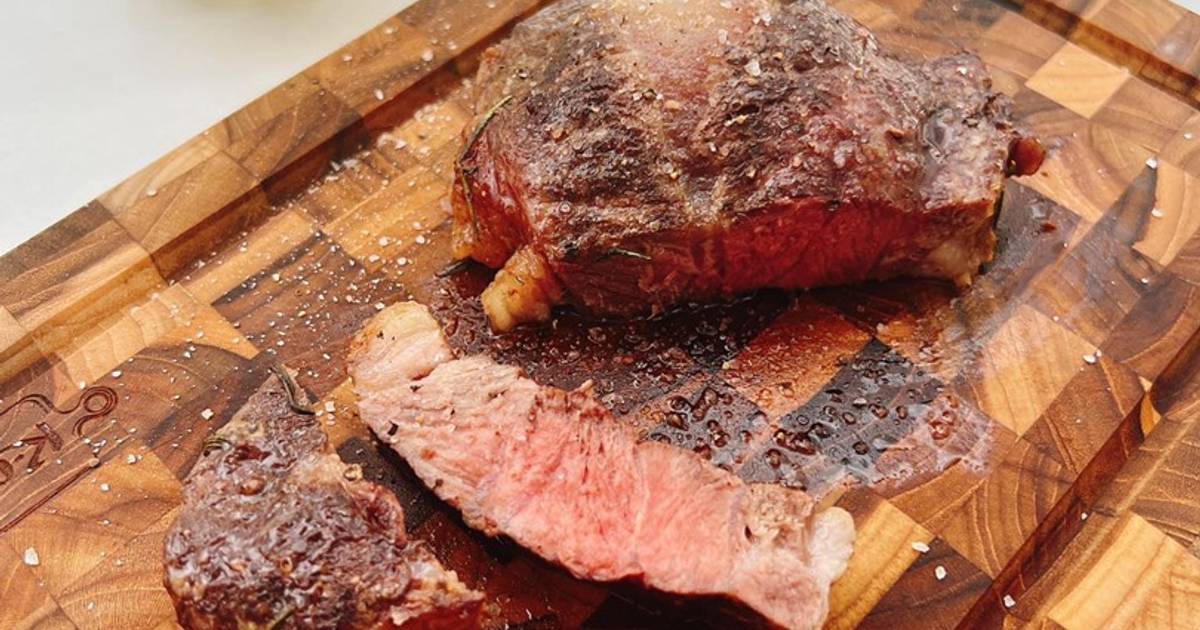 Cách Làm Món Beefsteak (bít tết) bơ tỏi của Vương Châu Giai Kỳ