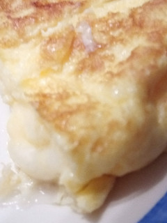 Una foto de Tortilla con volcán de queso de cabra